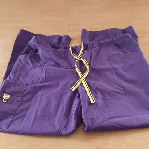 Scrub set - purple - Picture 2 of 4